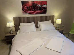 Suzan Studios & Apartments