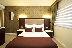 End Glory Hotel