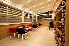 End Glory Hotel