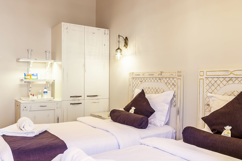 Orchis Hotel
