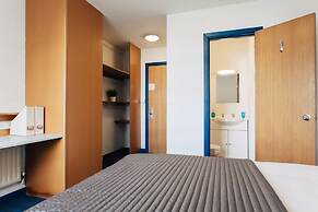 DCU Rooms at All Hallows College - Hostel