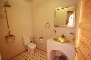 Riad Jenan Adam