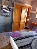 Riad Jenan Adam