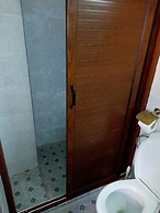 Riad Jenan Adam