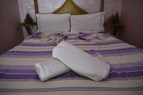 Riad Jenan Adam