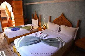 Riad Jenan Adam