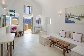 Cosmoia Cave House