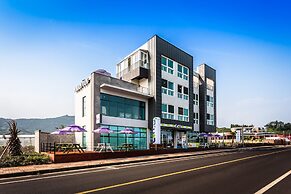 Amantov Pension