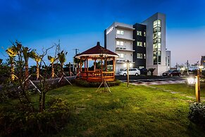 Amantov Pension