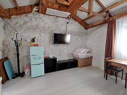 Amantov Pension