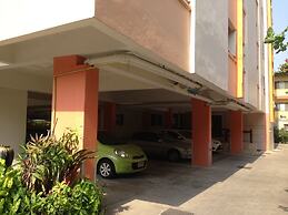 Yaowamal Apartment