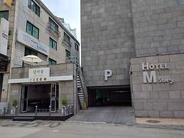 Hotel M Story