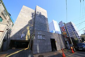 Hotel M Story