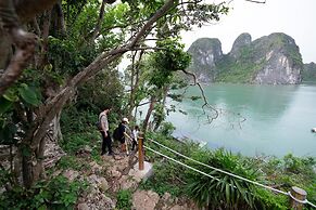 Emperor Cruises Legacy Halong