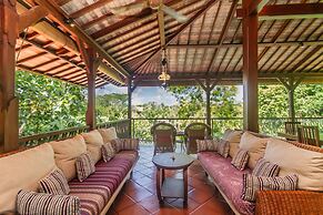 Villa Beji Mawang by GenuineHost