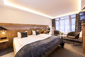 Hotel Alpina Ros Demming