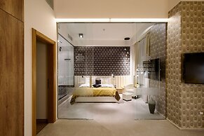 Karoly Corner Residences