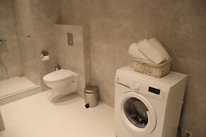 Maxela Apartments