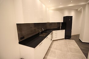 Maxela Apartments
