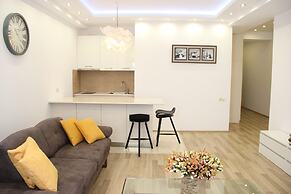 Maxela Apartments