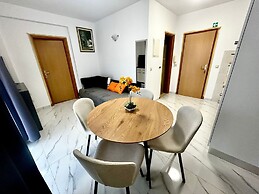 Apartments Mary