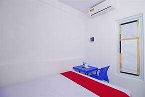 RedDoorz near STAN