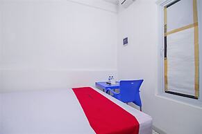 RedDoorz near STAN