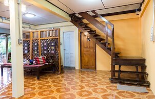Banchan Hostel