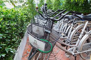 Banchan Hostel