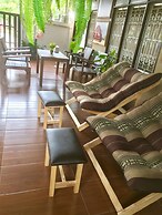 Banchan Hostel