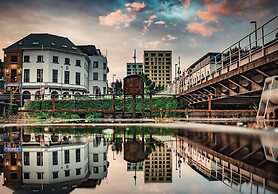 U Eat & Sleep Antwerp