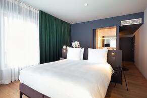 U Eat & Sleep Antwerp