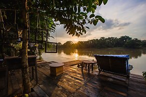 The Antique Riverside