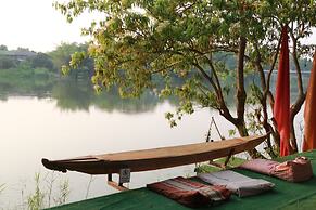The Antique Riverside