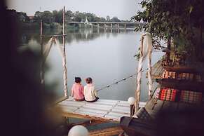 The Antique Riverside