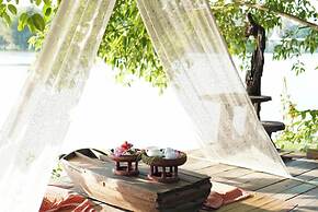 The Antique Riverside