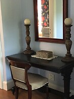 Edens Guest House