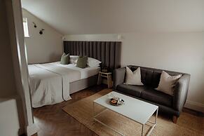 Hideout Apartment Hotel