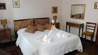 Holiday Verona