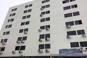 Win Bangna Hotel