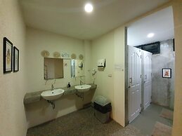 Rabbitat Hostel