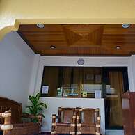 AV Seven Resort