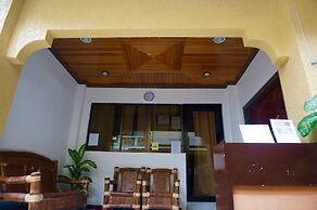AV Seven Resort