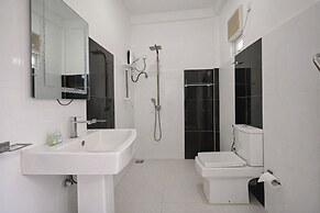 Dinuda Lagoon Resort