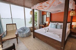 Dinuda Lagoon Resort