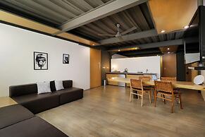 Clio Apartments