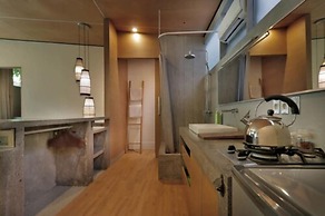 Clio Apartments