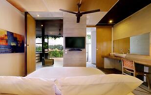 Clio Apartments