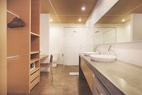 Clio Apartments