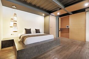Clio Apartments
